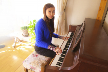 女性のためのピアノレッスン